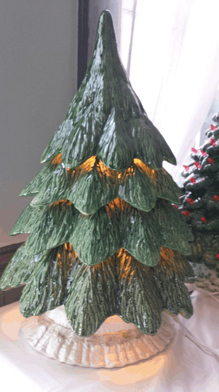 Drape Tree with White Pearl Acrylic Base – 5-Piece Ceramic Design